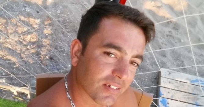 İskelede intihar etti 