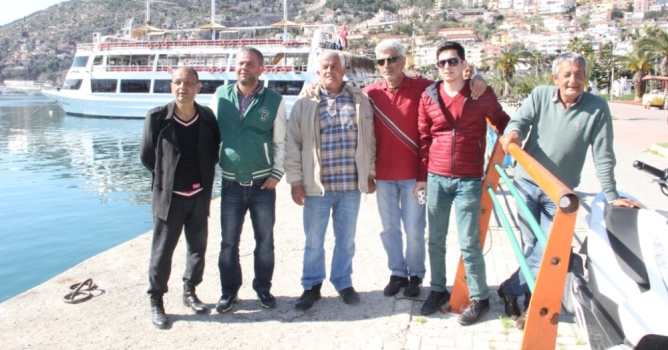 İskelede sıra kavgası 