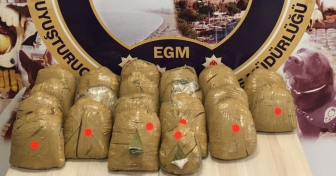 Kamyon lastiği içinden 20 kilo esrar çıktı