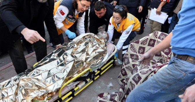 Kendini yakan vatandaştan acı haber