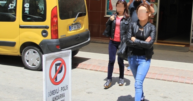 Kırgız kadınlar sınır dışı