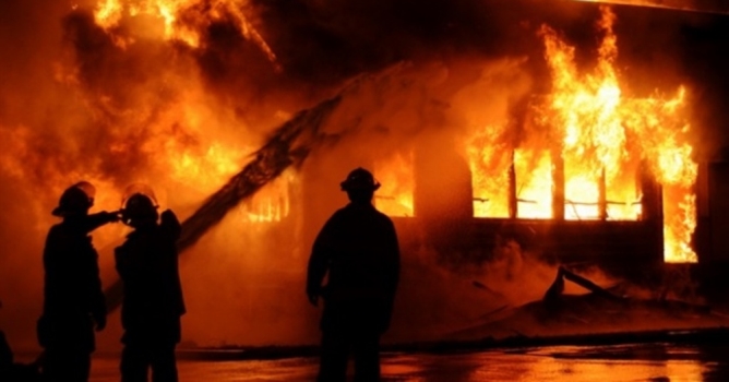 Mahmutlar'da yangın