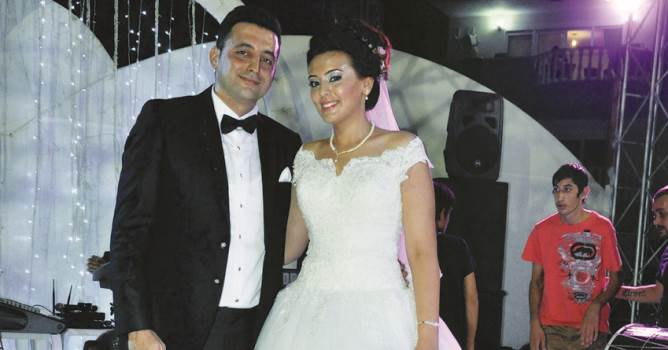 Merve ve Latif evlendi