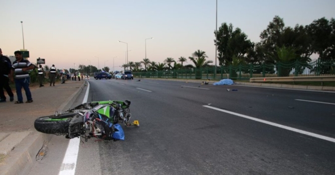 Motosiklet sürücüsü canından oldu