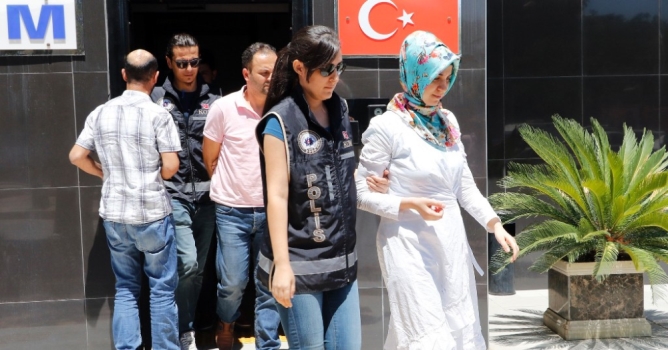 Mühürlü binasından eşyaları Kaçıran iki kişi yakalandı 