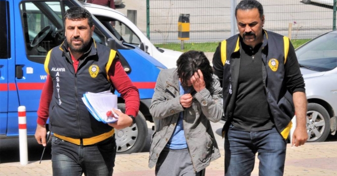 Okul hırsızı suç makinesi çıktı! 