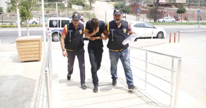 Oto faresi gözaltına alındı 