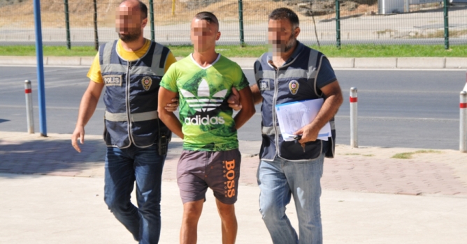 Otomobil faresi cezaevine girdi