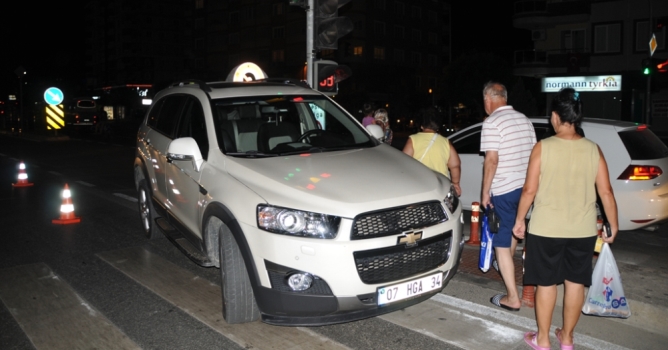 Otomobili bırakıp kaçtı