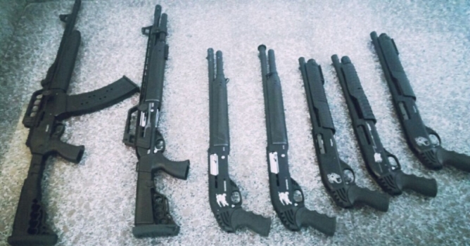 Plakasız otomobilde ruhsatsız av tüfeği