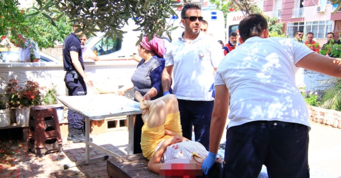 Polis, sözlüsü olan kadın polisi kazara vurdu 