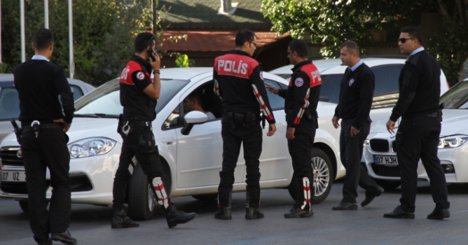 Polis denetimlerini aralıksız sürdürüyor