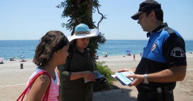 Polisten deniz ve güneş uyarısı 