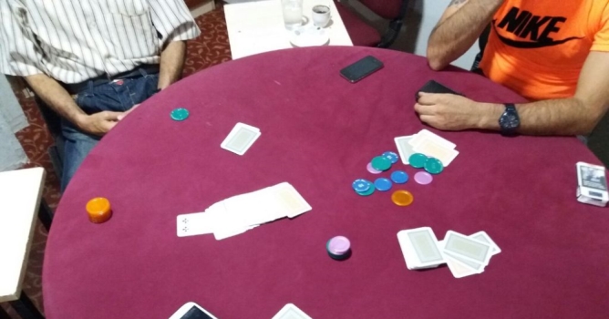 Polisten kumar baskını 