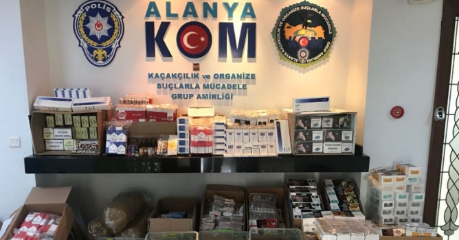 Polisten yasadışı tütün mamulü operasyonu 