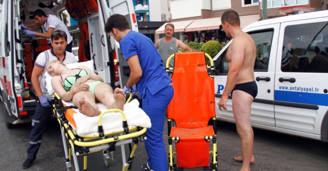 Rus kadın turist, ölümden döndü 