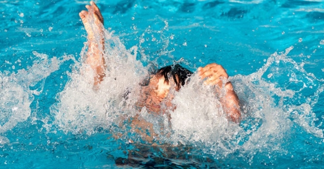 Rus turist serinlemek isterken canından oldu