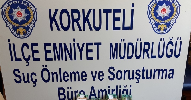 Sahte 296 bin 150 dolar ele geçirildi