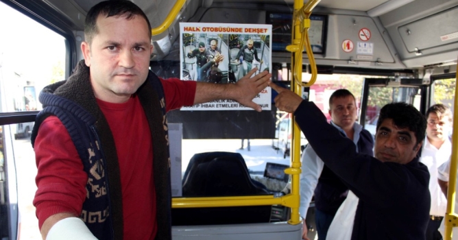 Saldırganı afişle yakaladılar 