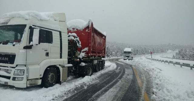  Seydişehir yolu kardan ulaşıma kapandı