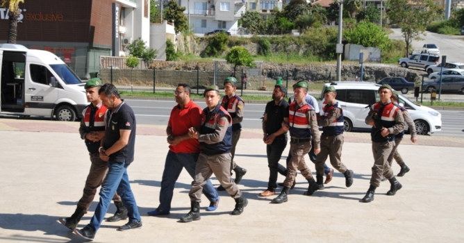 Sigara kaçakçıları adliyede