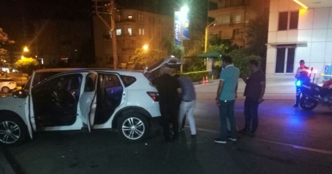 Şüpheli araçtan 4 ruhsatsız tabanca çıktı 