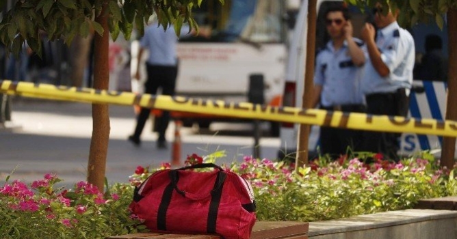 Şüpheli çanta paniği