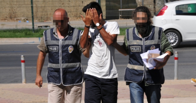 Telefon hırsızı suçüstü yakalandı