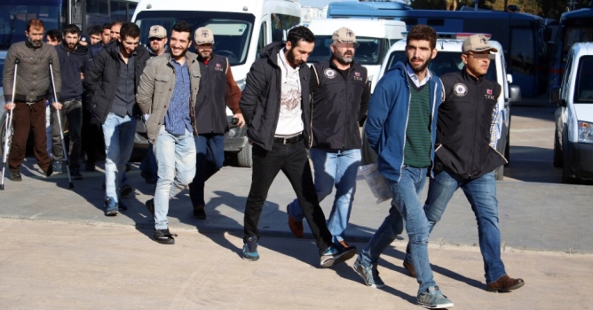 Terör şüphelisi 19 kişi yakalandı