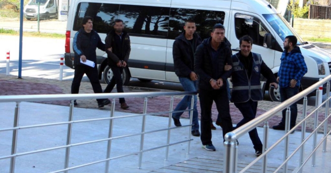 Teslim olan şüpheli 3 kişi serbest bırakıldı