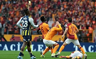 Galatasaray Taraftarı Buruk ve Çok Kızgın
