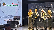 Alanyaspor'a 'Zirvedeki Akdeniz Futbol Takımı' ödülü