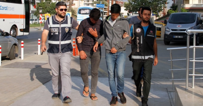 Uyuşturucu tacirleri tutuklandı 