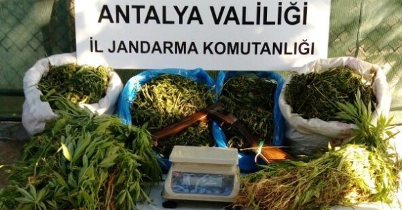 Uyuşturucu tacirlerine büyük darbe