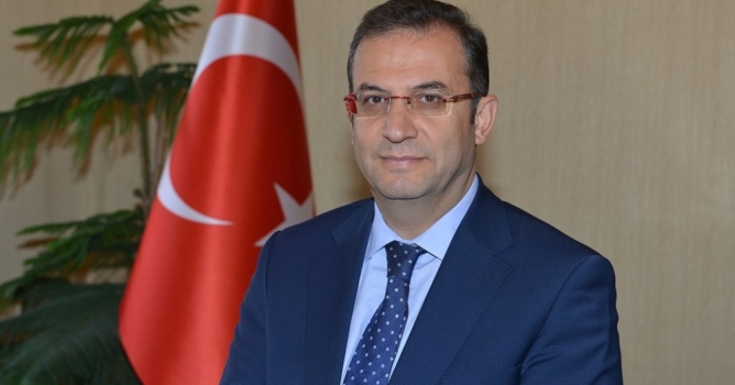 Vali Muammer Türker  Alanyaspor'u kutladı