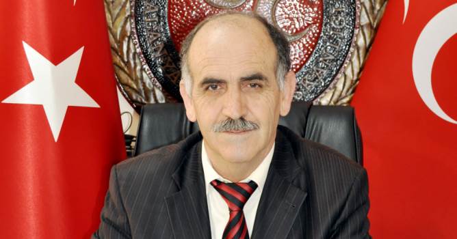  Ya biliyor ya atıyor