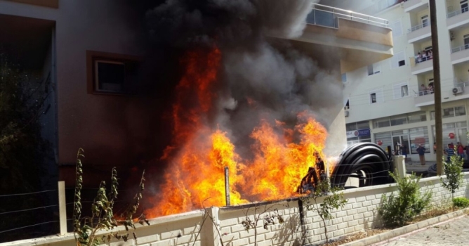 Yangın mahalleliyi korkuttu 