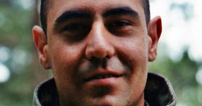 Yatağında ölü bulundu