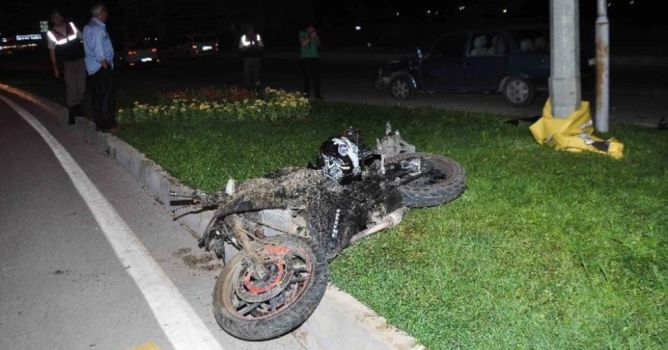 Yeni aldığı motosikleti sonu oldu 