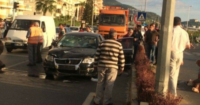 Yerleşik yabancı kaza kurbanı oldu