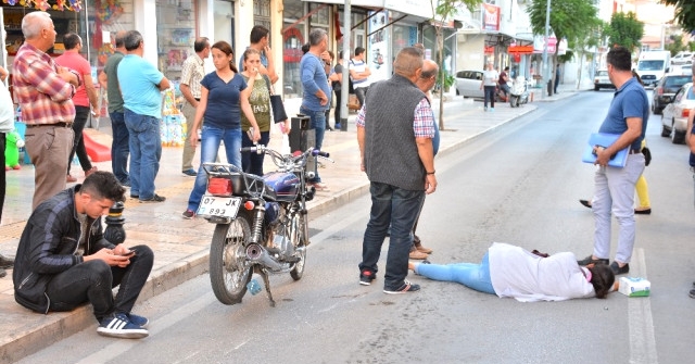 Yolun karşısına geçerken hastanelik oldular