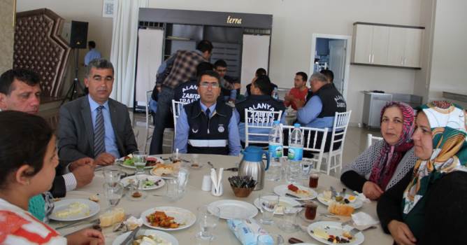 Zabıtalar kahvaltıda buluştu